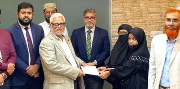 বেঙ্গল ইসলামি লাইফের অতিরিক্ত ব্যবস্থাপনা পরিচালক এম. এ. রব খানের মৃত্যুতে গ্রুপ বীমা দাবির চেক হস্তান্তর