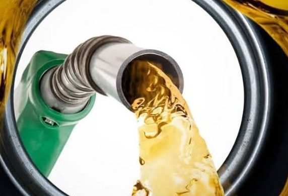 সব ধরনের  জ্বালানি তেলের মূল্য বাড়ালো   সরকার