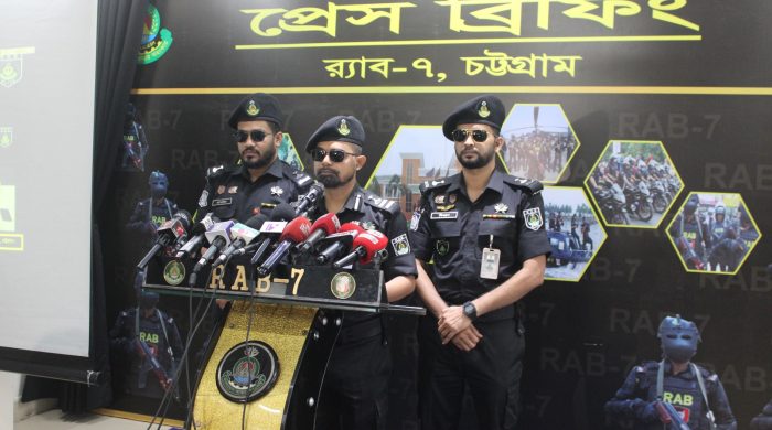 চট্টগ্রামে র‍্যাবের অভিযানে মাদক’সহ ৫ জন গ্রেফতার